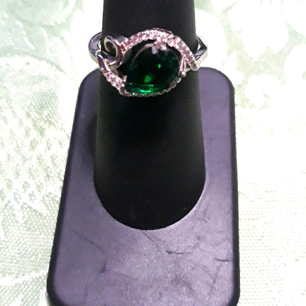 Sterling silver simulated Emerald cz ring sz 7 - Picture 1 of 5